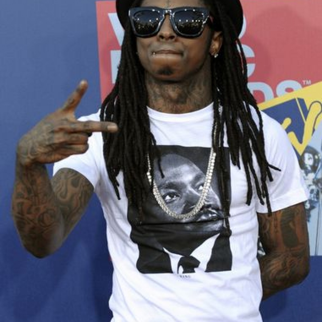 tatuaggio sulla testa di lil wayne