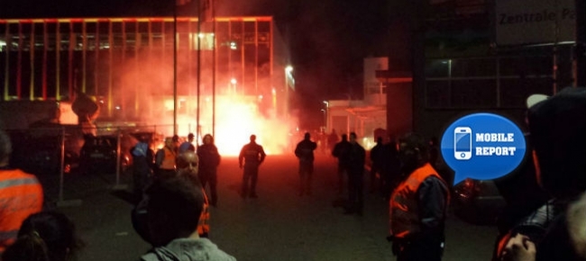 Petardi e torce da stadio contro la polizia, cinque feriti - Ticinonline