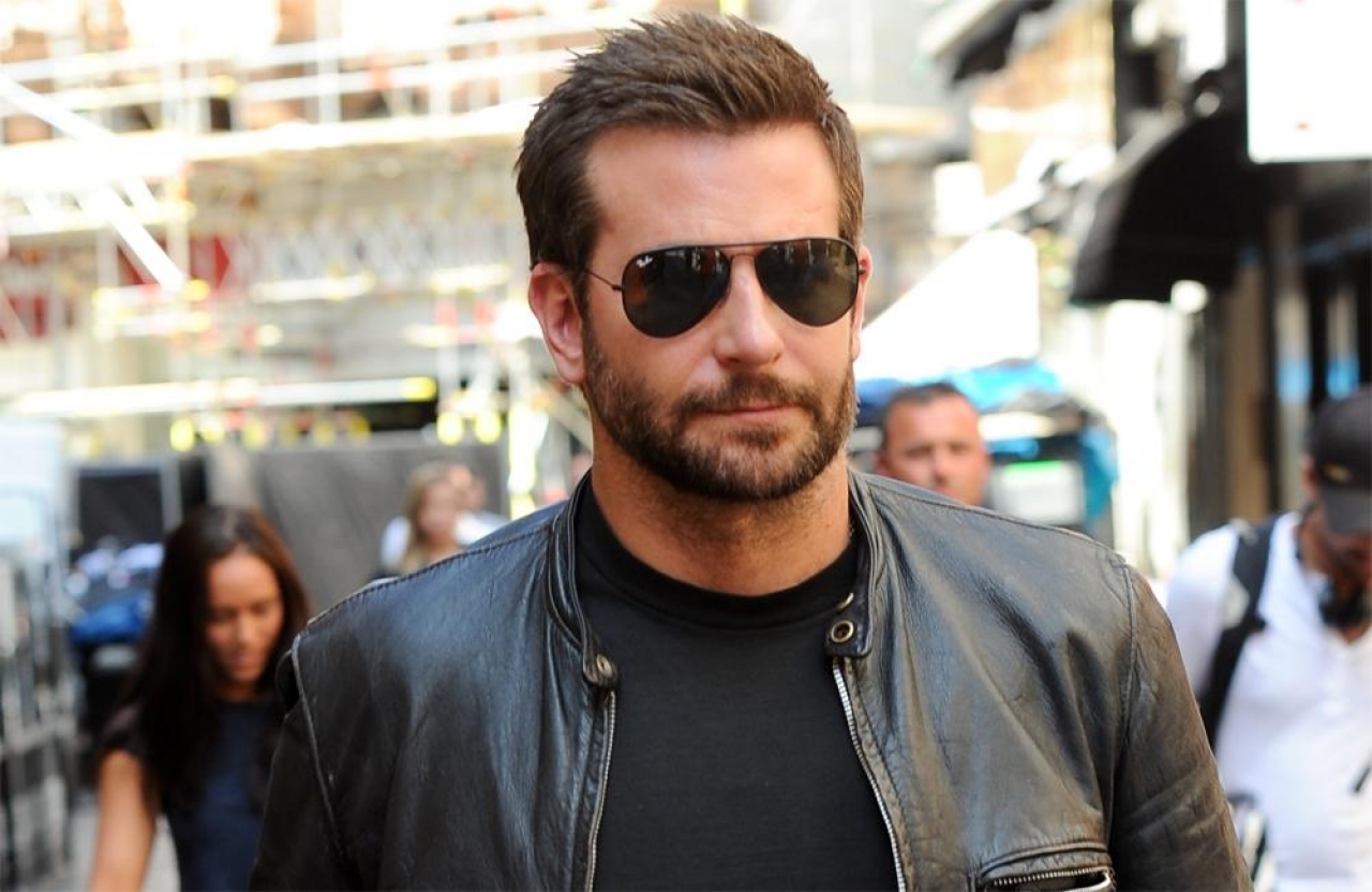 Bradley Cooper e Irina Shayk cercano casa a New York - Ticinonline
