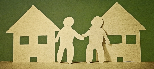 Chiama La Polizia 50 Volte Per I Rumori Dei Vicini Sfrattata Una Coppia Di Anziani Ticinonline