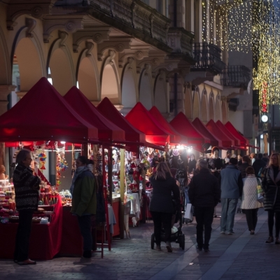 Immagini Tristi Di Natale.A Lugano I Mercatini Di Natale Piu Tristi Di Sempre Ticinonline