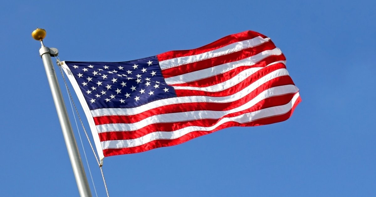 https://media.tio.ch/files/domains/tio.ch/images/4bpq/f_-la-bandiera-americana-avra-presto-due-stelle-in-piu-cnxv.jpg?v=1