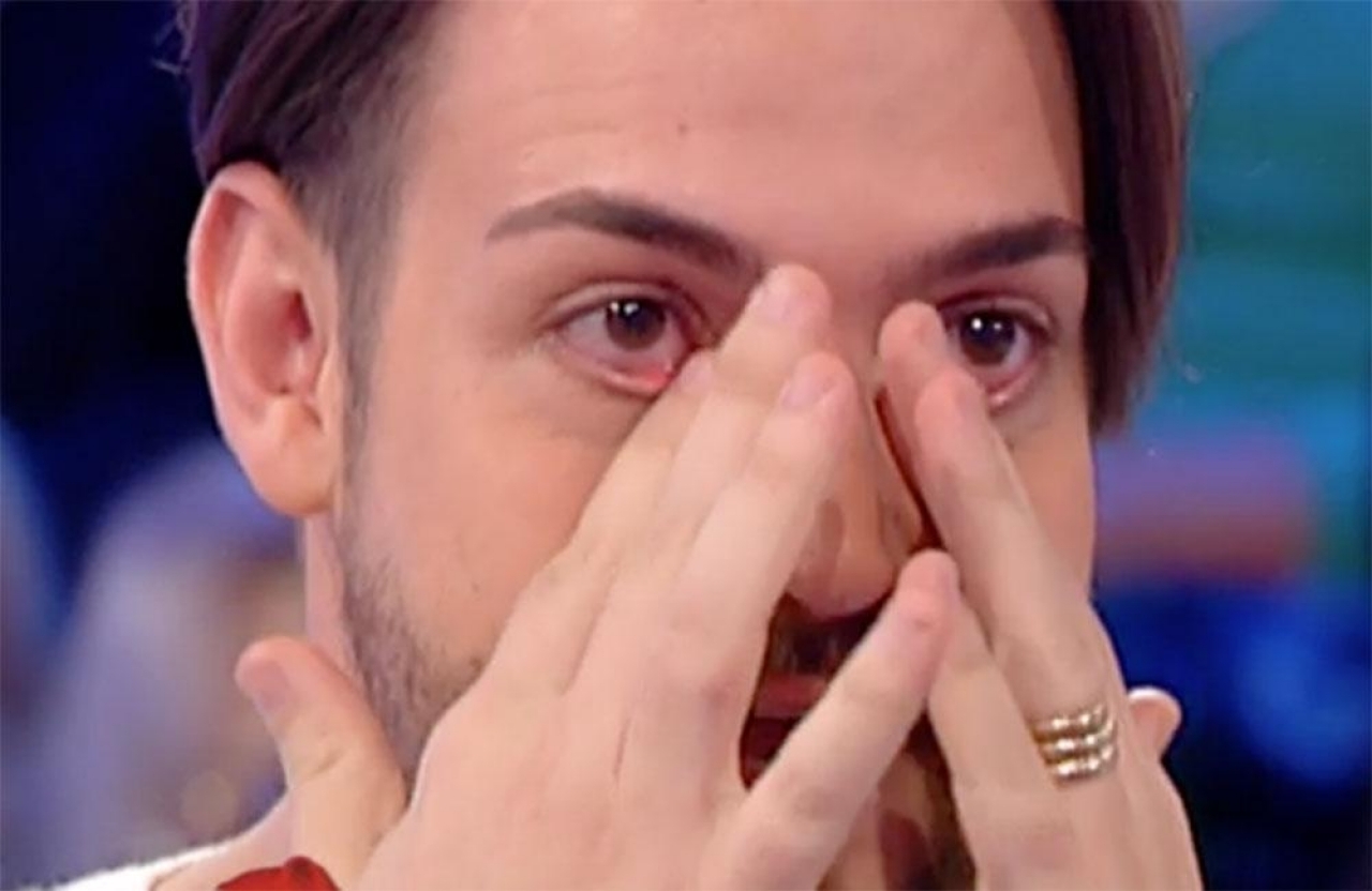 Valerio Scanu In Lacrime Per Il Fratello Alessandro Ticinonline