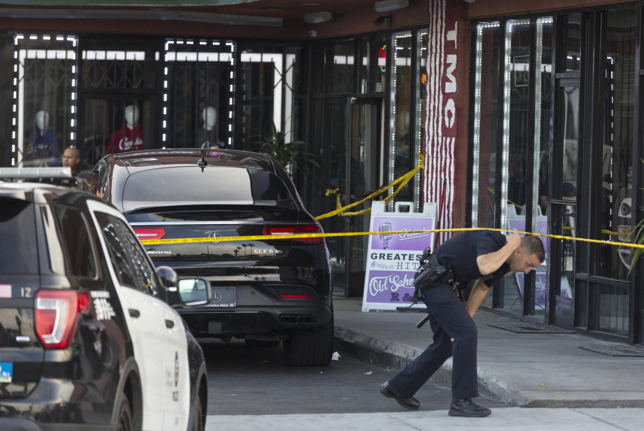 Il rapper Nipsey Hussle ucciso a colpi d'arma da fuoco Il rapper Nipsey Hussle ucciso a colpi d'arma da fuoco