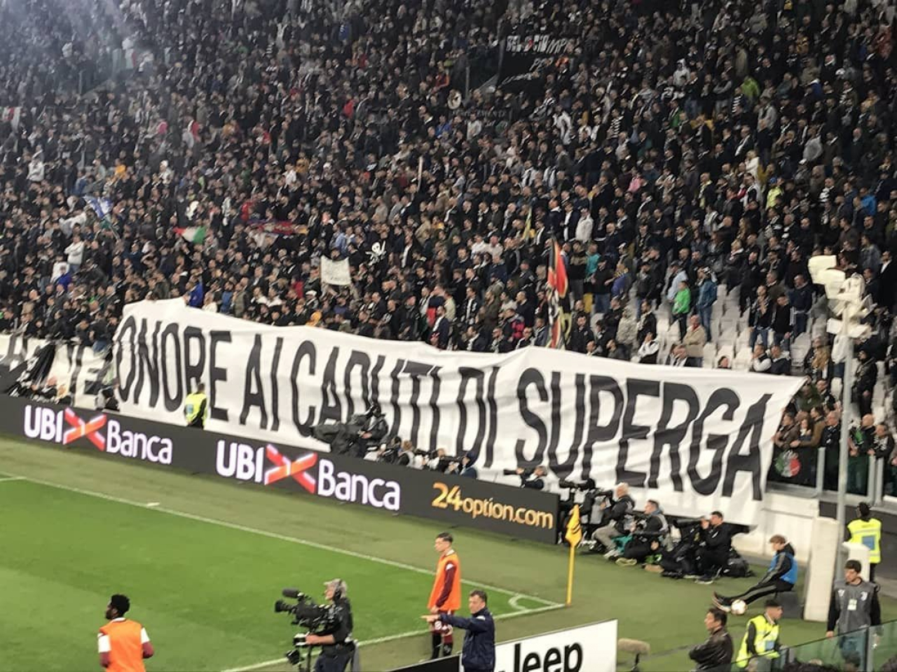 onore ai caduti di superga