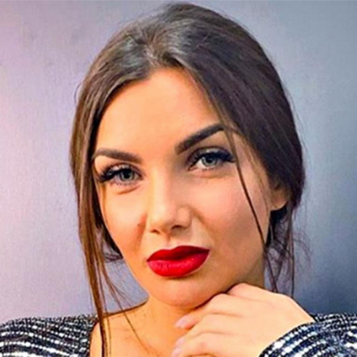 L'ereditiera più famosa del bel paese è nota per il suo stile esuberante, sopra le righe, che ha sempre mostrato fieramente. Vestito Elettra Lamborghini Sposa . Elettra Lamborghini In Crisi Il Vestito Da Sposa Non La Convince Ticinonline