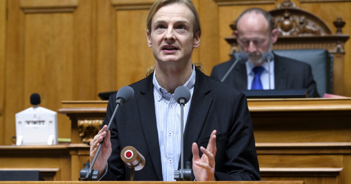 Menare Il Can Per L Aia