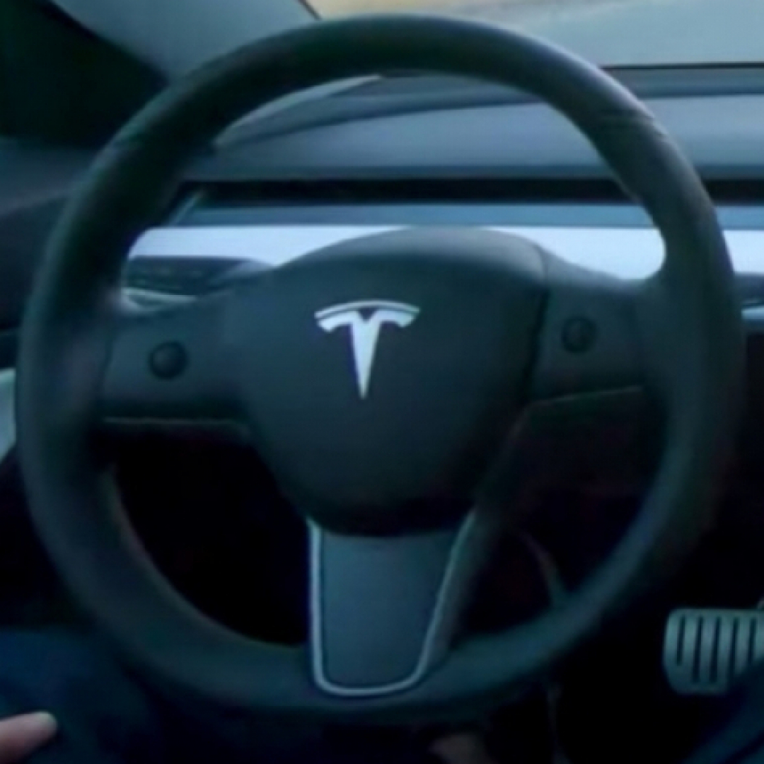 Il Pilota Automatico Di Tesla E Statisticamente 9 Volte Piu Sicuro Della Guida Umana Ticinonline