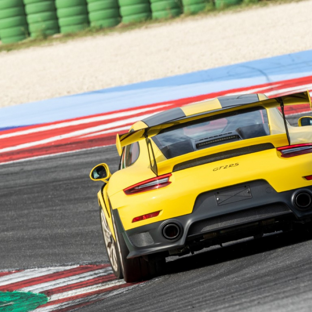 Porsche 911 GT2 RS, in pista a Misano Adriatico - Ticinonline