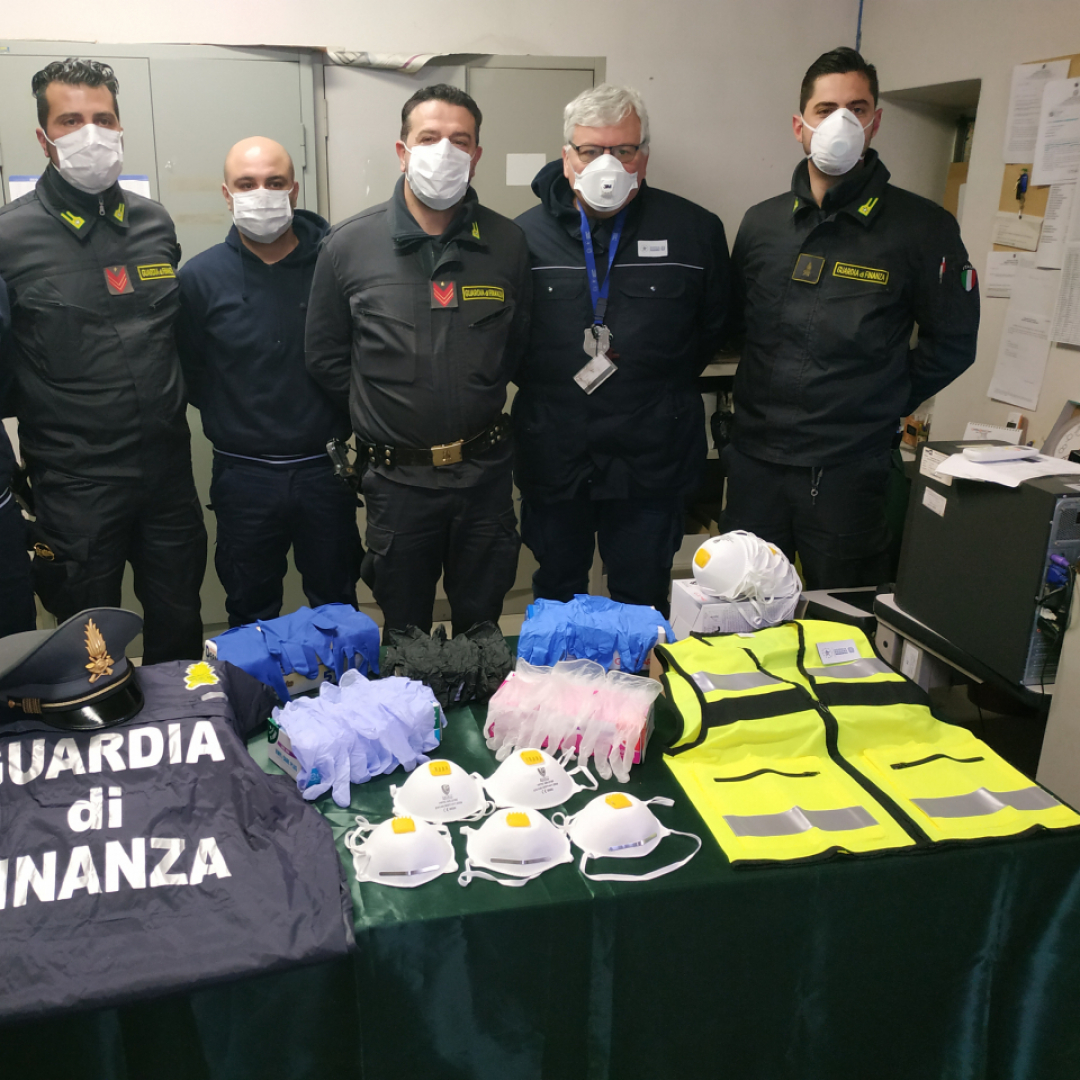 Sciacalli del virus, sequestri a Ponte Chiasso - Ticinonline