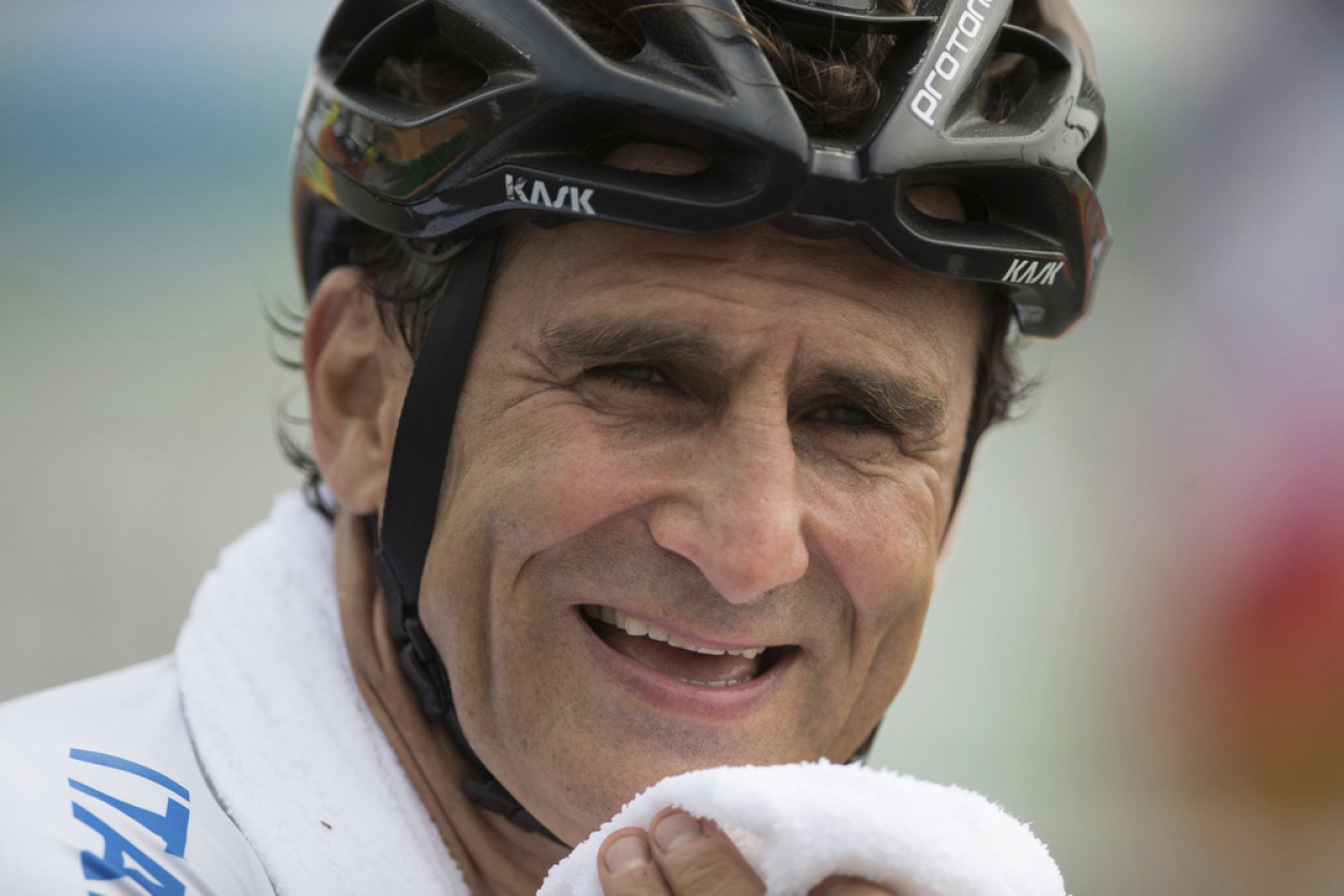 Download Ecco Alex Zanardi Poco Prima Dell Incidente Ticinonline For Android Get Wallpaper Ecco Alex Zanardi Poco Prima Dell Incidente Ticinonline Desktop Wallpaper