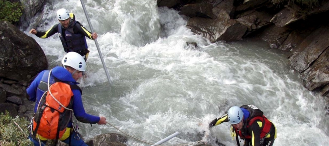Tre turisti spagnoli perdono la vita facendo canyoning - Ticinonline