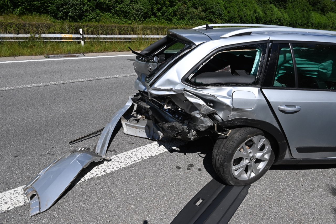 -a2-incidente-bernesi-immatricolata-preonzo-pohs.jpg