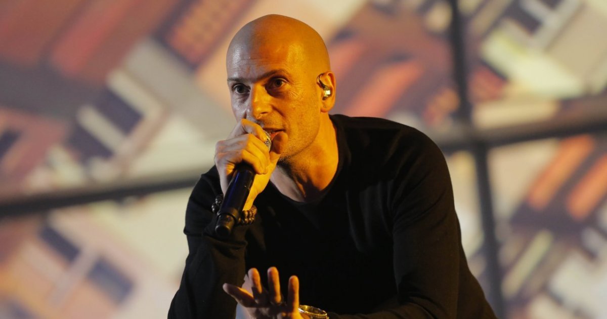 Covid, il rapper Akhenaton in terapia intensiva - Ticinonline