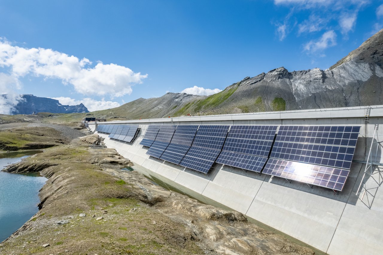 La più grande centrale fotovoltaica alpina è operativa - Ticinonline