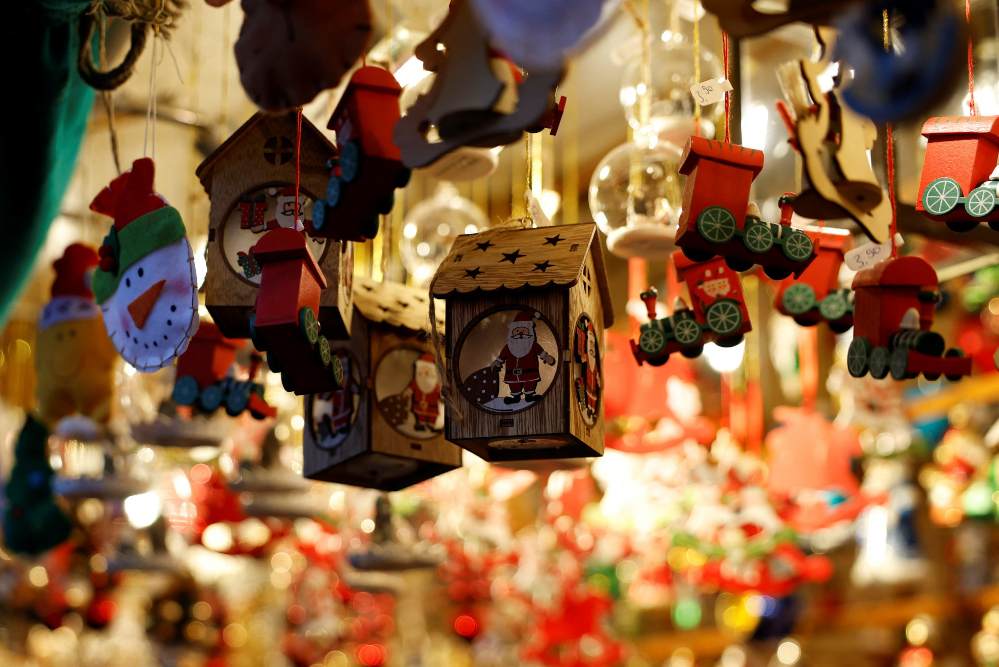Fra mercatini e concerti natalizi, si apre la festa per l'Avvento -  Ticinonline