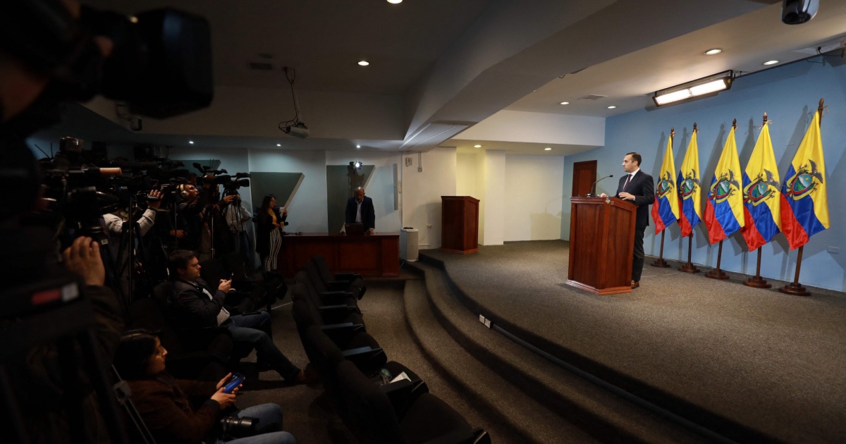 Ministra ecuatoriana María Duarte huyó a Venezuela Ministra ecuatoriana María Duarte huyó a Venezuela