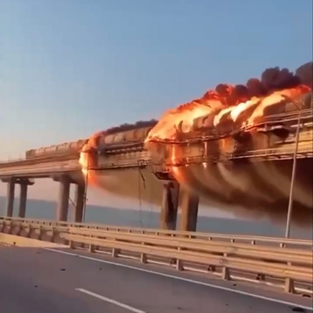 Разговор о взрыве крымского моста