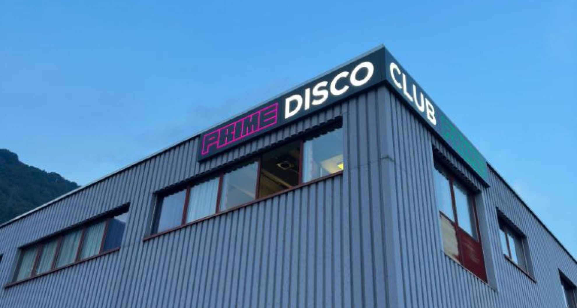 Apre una nuova discoteca - Ticinonline