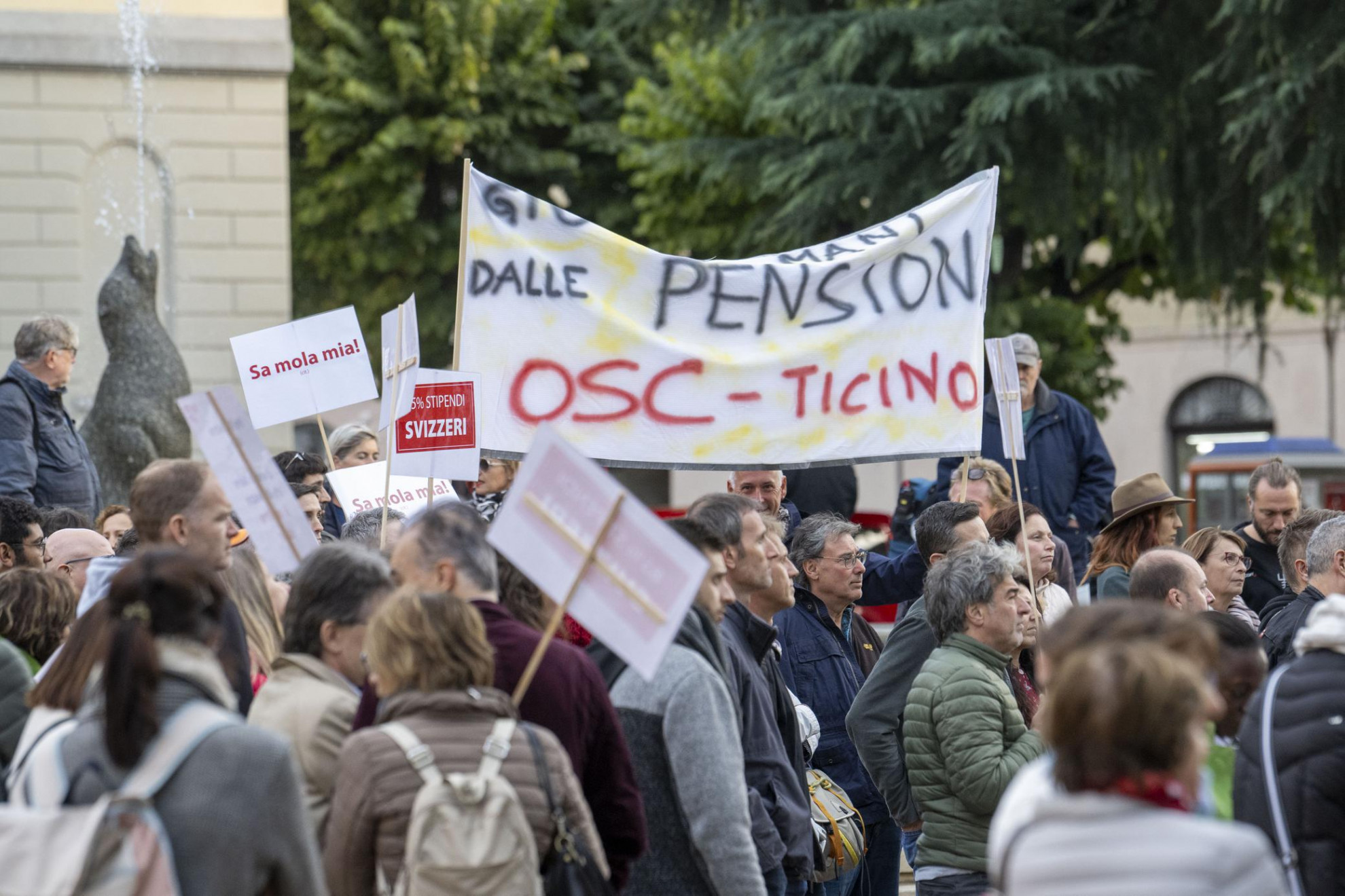 L'UDC contro lo sciopero degli statali: «I 170'000 che lavorano nel privato  non hanno i vostri privilegi» - Ticinonline