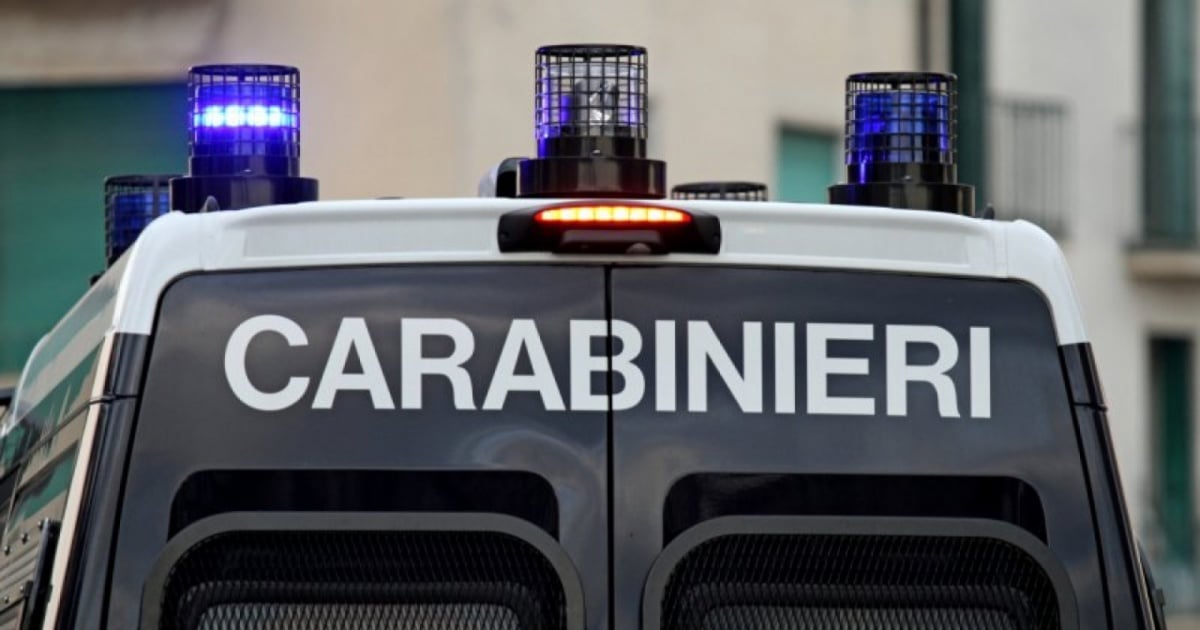 Arrestato perché aveva in casa un chilo di hashis e una pistola