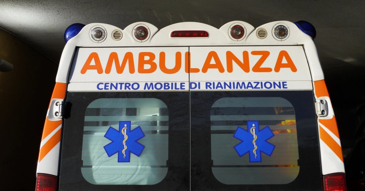 Auto travolge pedoni, un morto e un ferito