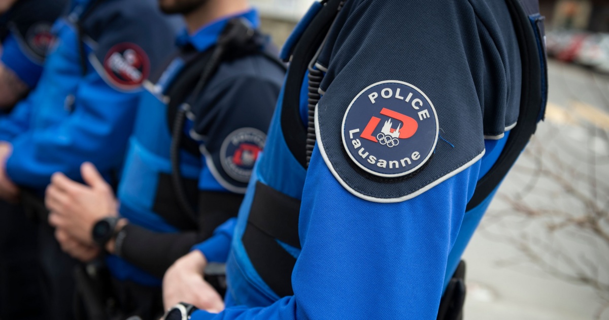 «Mi vergogno della mia divisa»