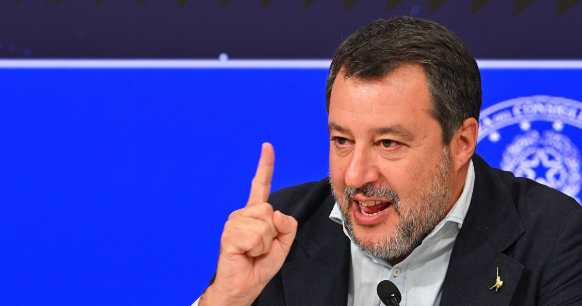 Salvini: «Quando inizieranno i lavori per il Ponte sullo Stretto»