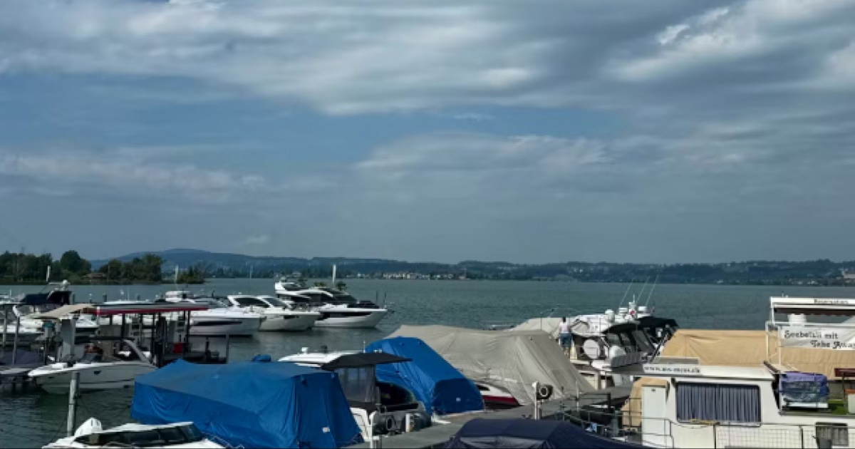 Tragedia sul lago: lo scontro tra le due barche, le urla e due morti