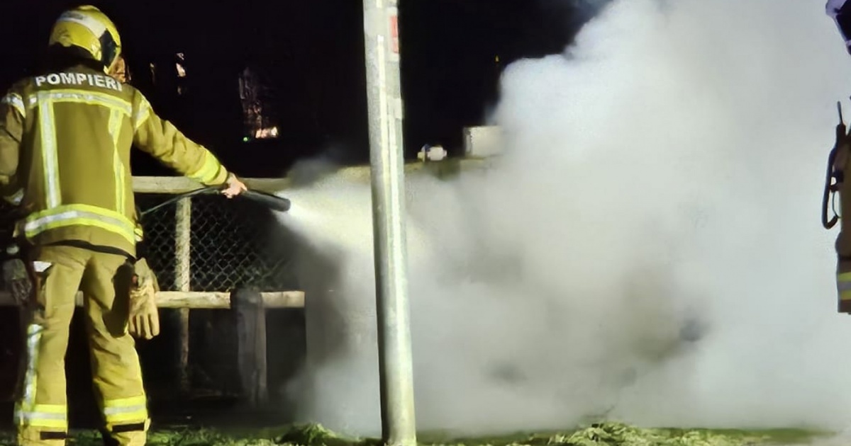 Brucia un quadro elettrico, alcune case al buio