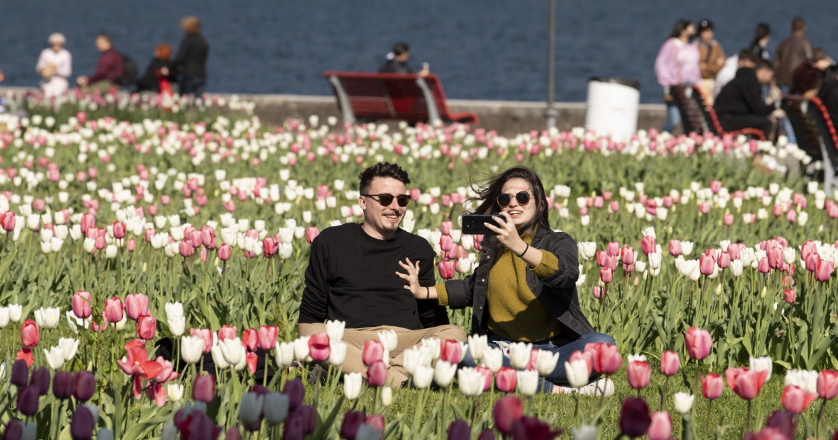 Tutti i colori della Pasqua, in un weekend che sa già quasi d'estate