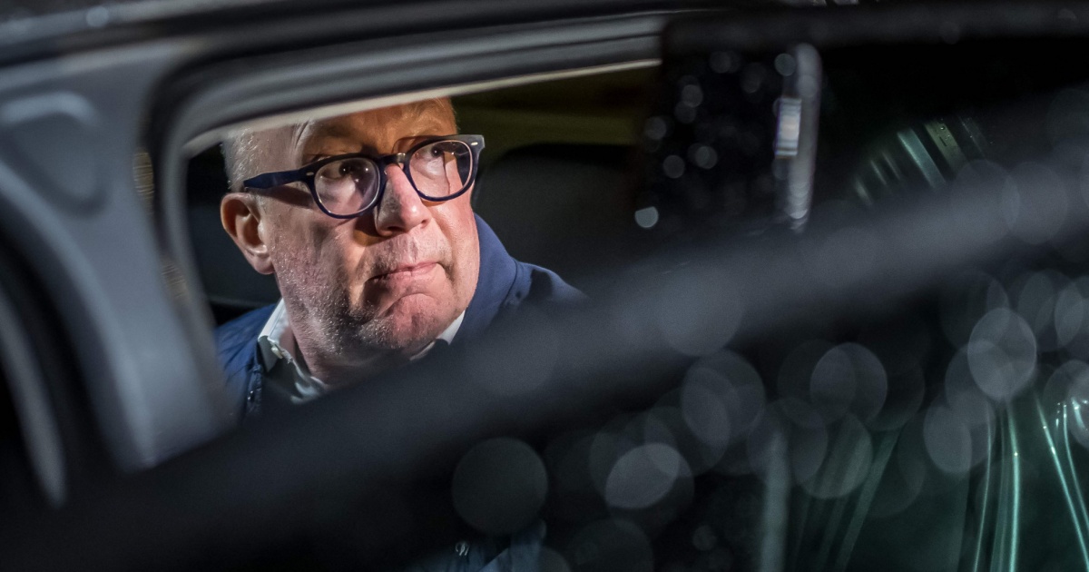 Crans-Montana, il Municipio si schiera con il sindaco