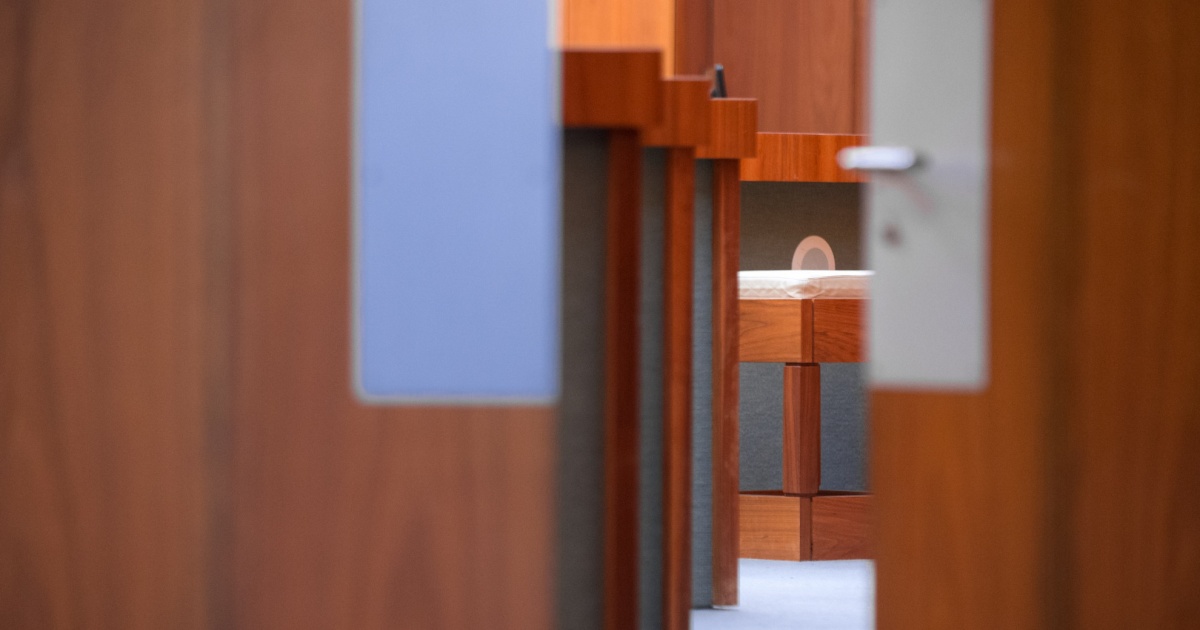 Dal cartello della droga alla maglietta sporca di sangue (che era ketchup): «È un bugiardo patologico»