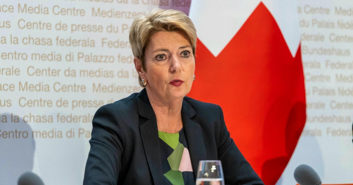 Insultata da Grok: Karin Keller-Sutter presenta denuncia penale