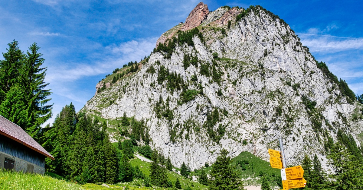 Muore travolto da una valanga sul Grosser Mythen