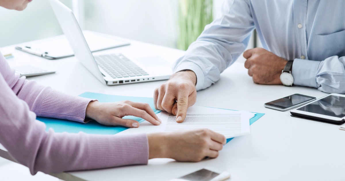 Ha 70 anni e ancora tante voglie: una volta avrebbe dormito con tutte le sue collaboratrici