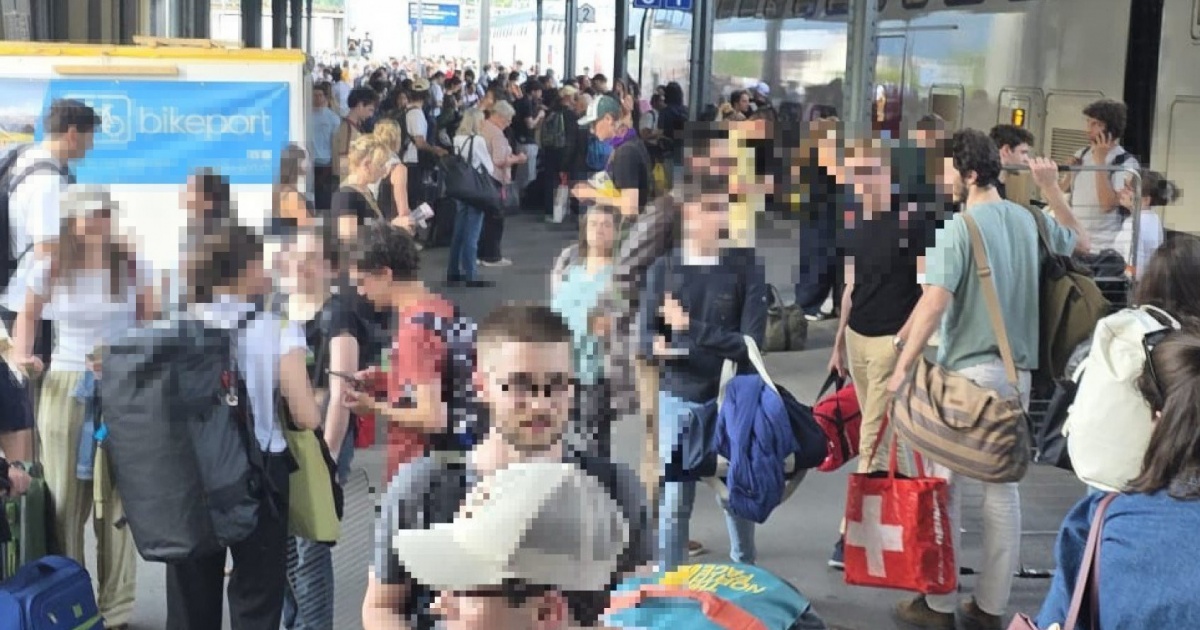 Il treno si ferma, tutti giù per un guasto