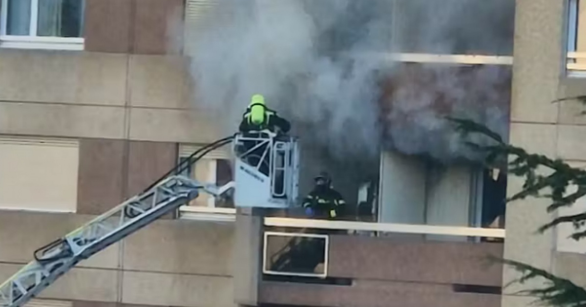 Incendio in una palazzina: 45 sfollati, 4 in ospedale