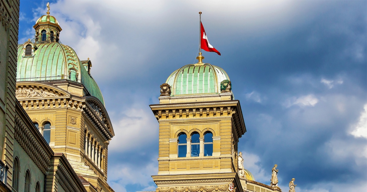 Paracadute dorati: il Governo difende le buonuscite ai dirigenti federali