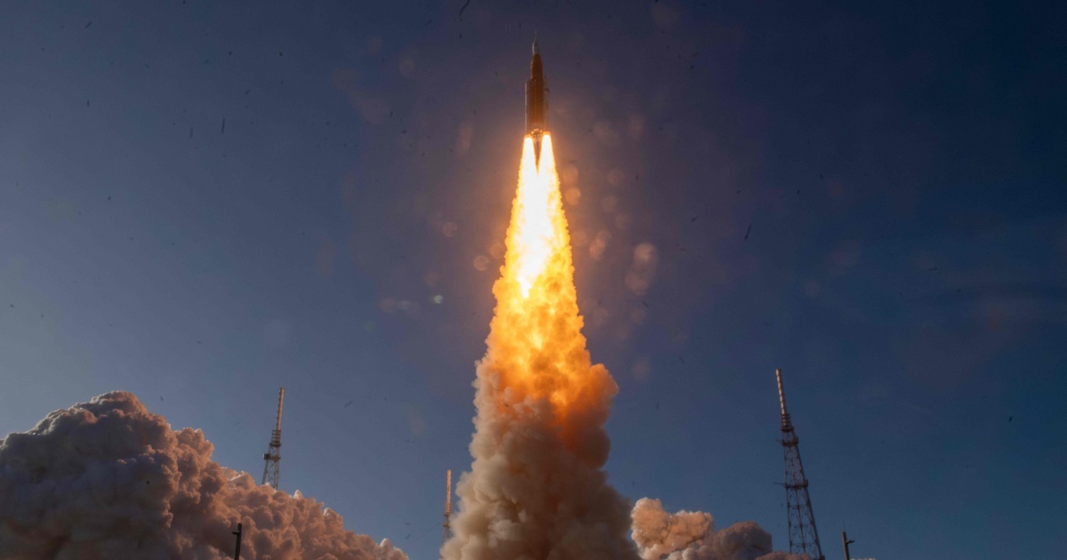 La missione lunare Artemis II è partita