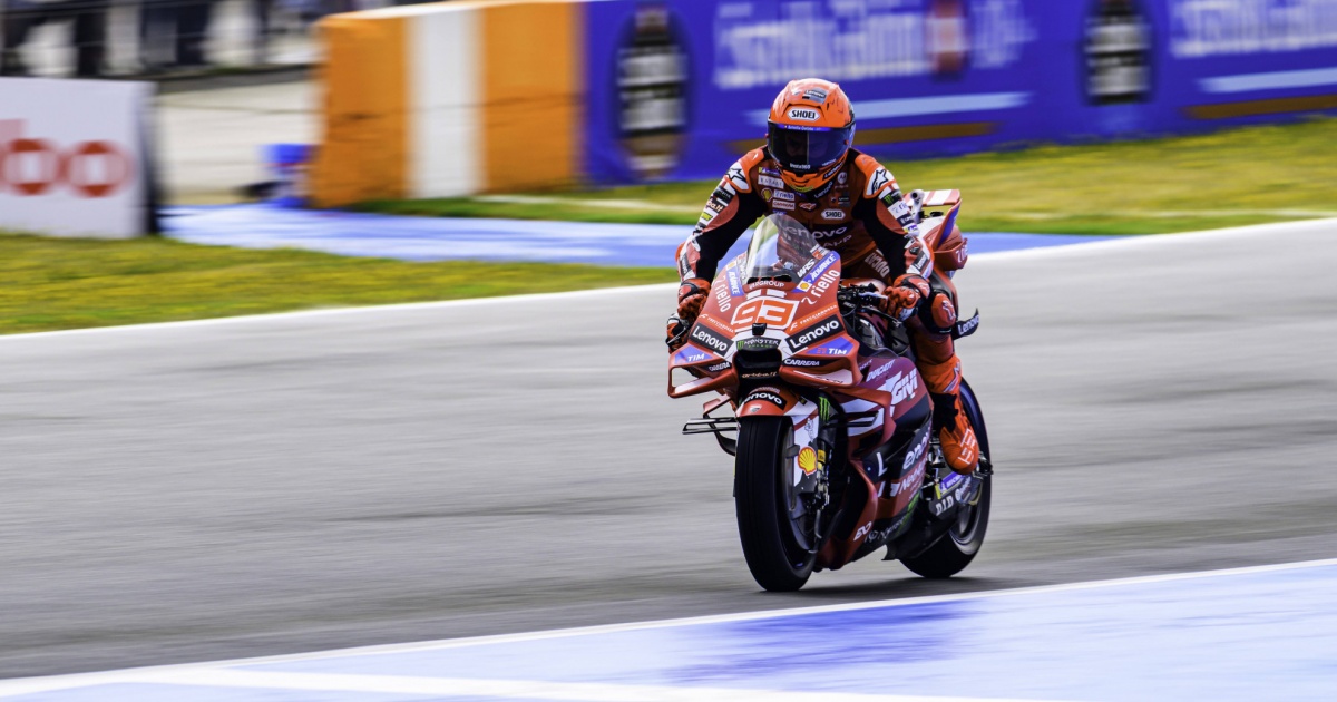 Marc Marquez spunta dal diluvio