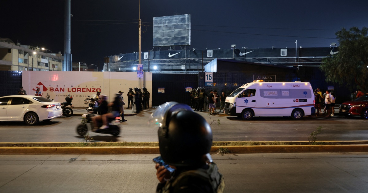 Lima, calca fatale allo stadio: 1 morto e 47 feriti