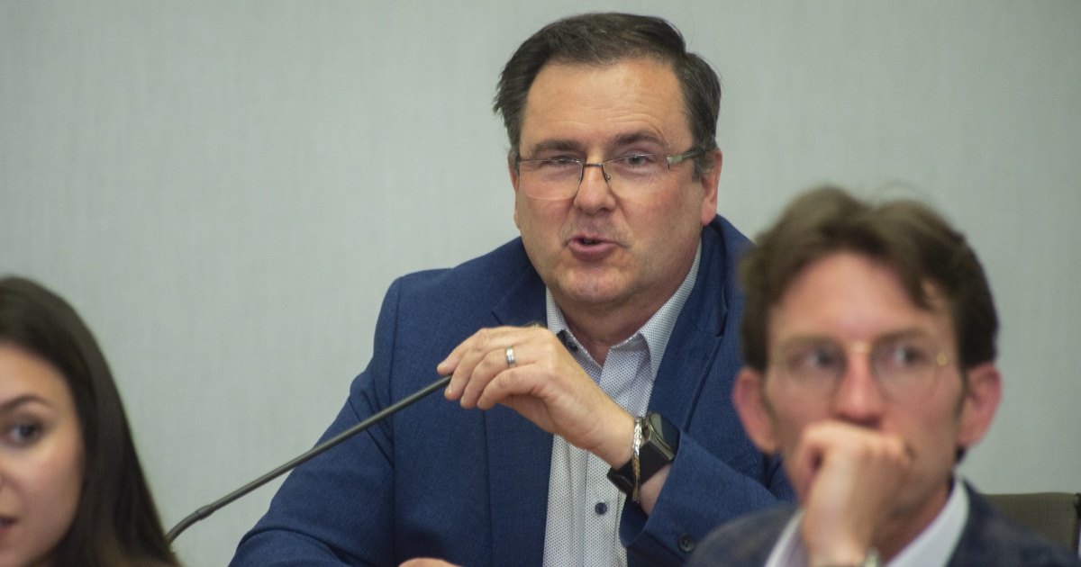 Sussidi di cassa malati: «Il Cantone dorme, i cittadini affogano»