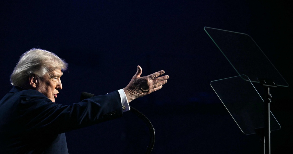 «Trump parla troppo, ha detto cose contraddittorie nella stessa dichiarazione»