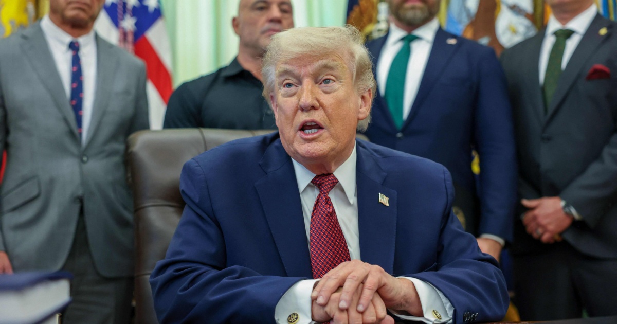 Trump: «Completa e totale distruzione dei siti nucleari iraniani»