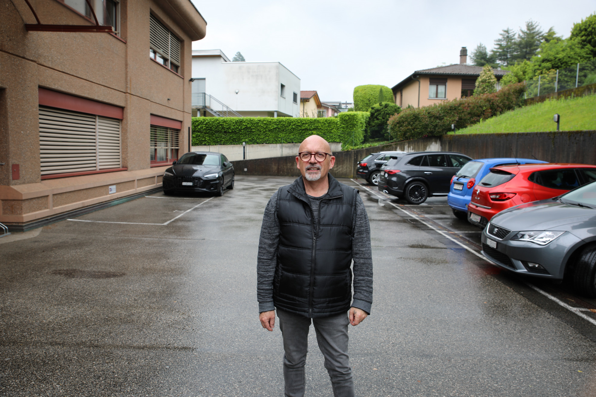 «A 22 anni mi sono buttato dal terzo piano, non ce