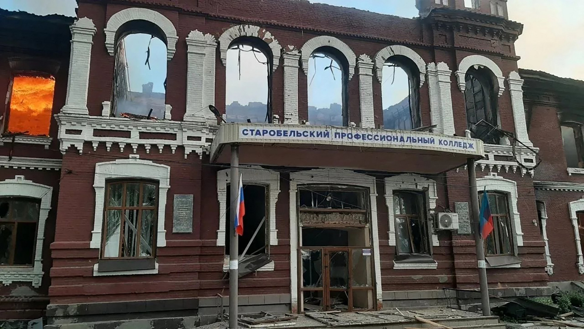 Mosca: 10 morti in un dormitorio studentesco nel Lugansk