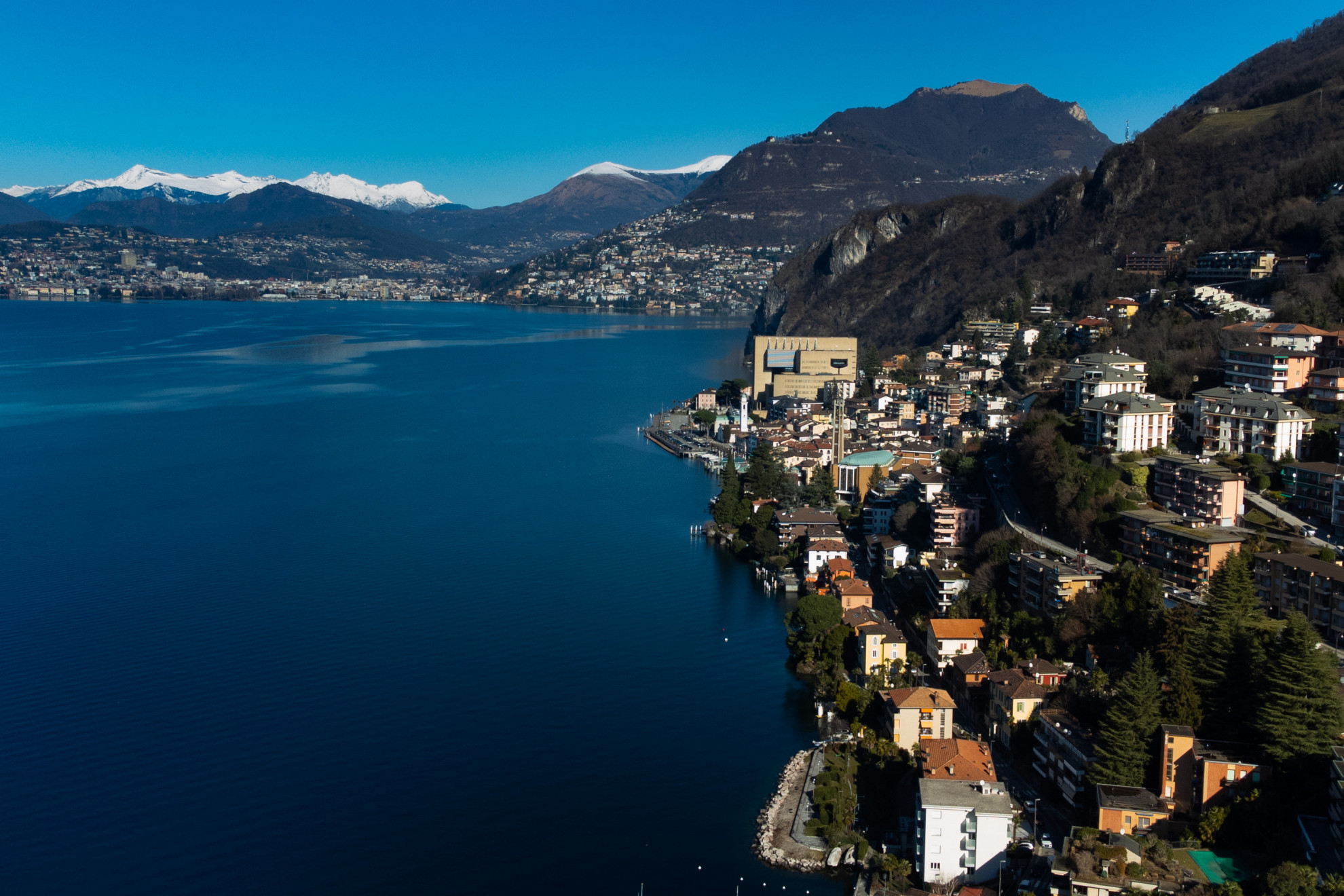 Luca Frigerio è il nuovo sindaco: tre dossier legati al Ticino sul suo tavolo