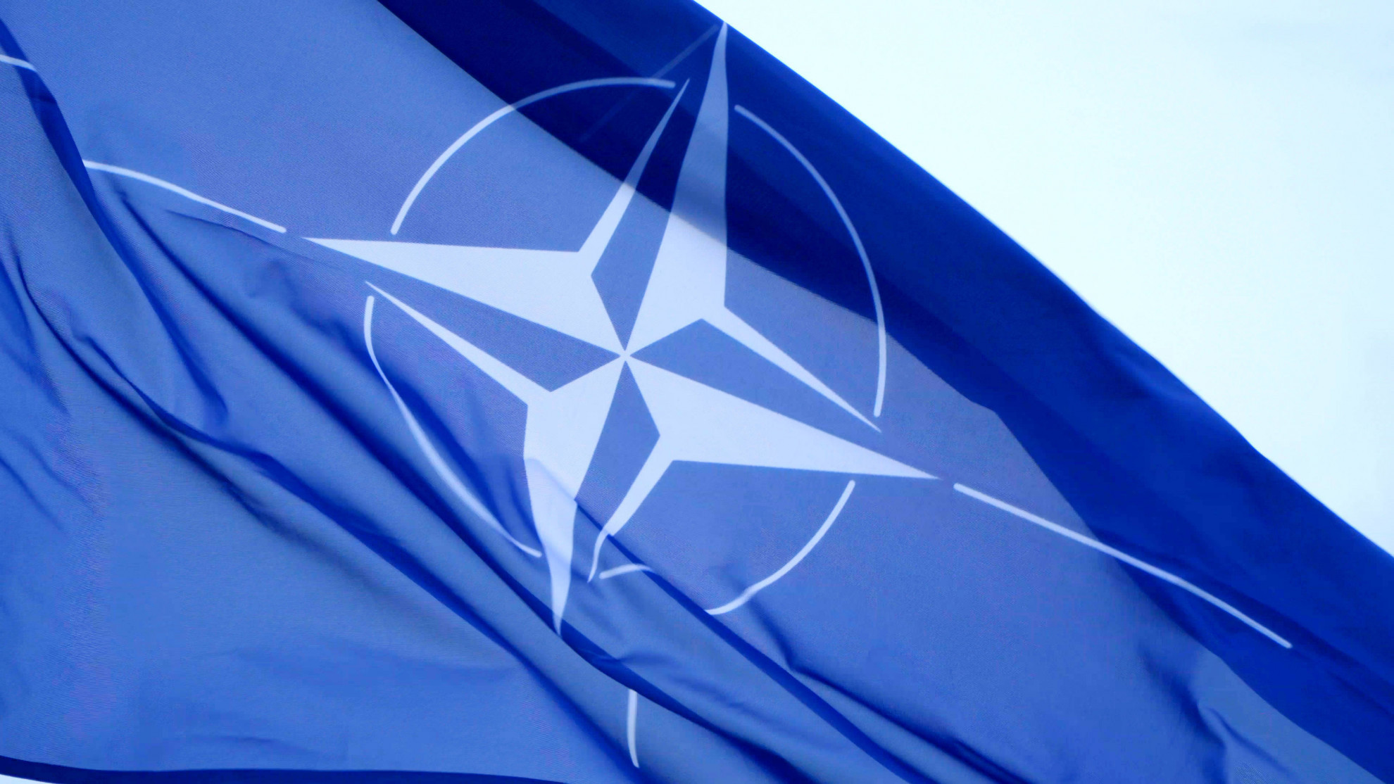 Stati Uniti pronti a tagliare bombardieri, caccia e sottomarini alla NATO