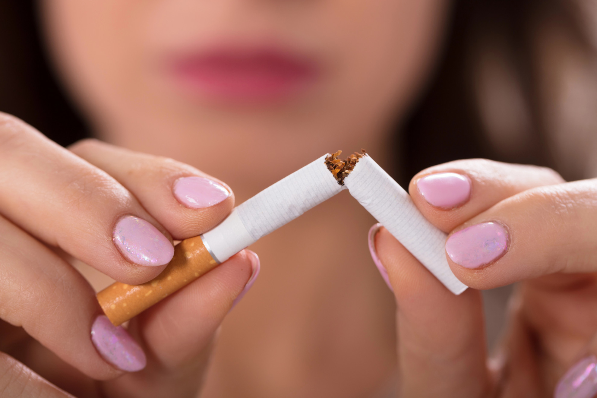 Stretta sul fumo: nuove regole dal 1° luglio per tabacco ed e-cig